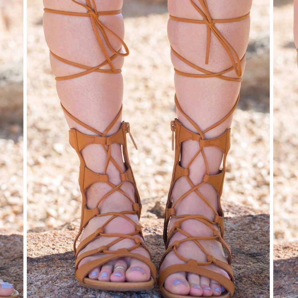 NIB Leather Gladiator Style Zip / Tie Up Sandals